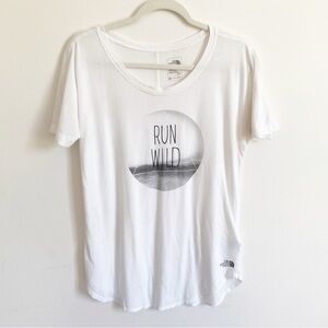 The North Face Flashdry Run Wild Graphic Women’s Athleisure White T-Shirt Small